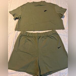 Nike short set
